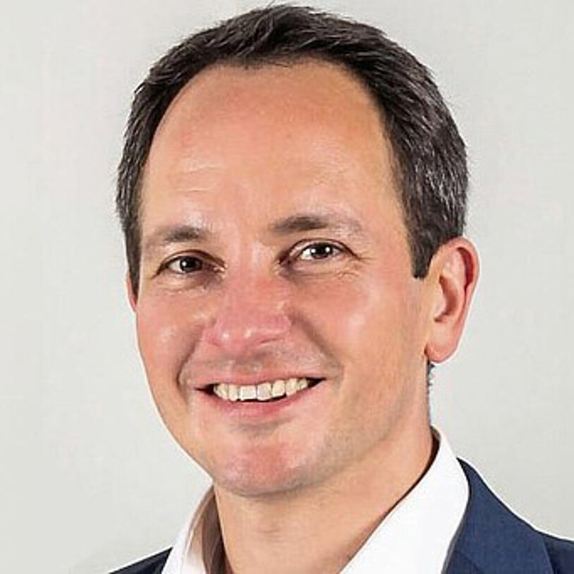 Portrait von Prof. Dr. Peer  Stelldinger