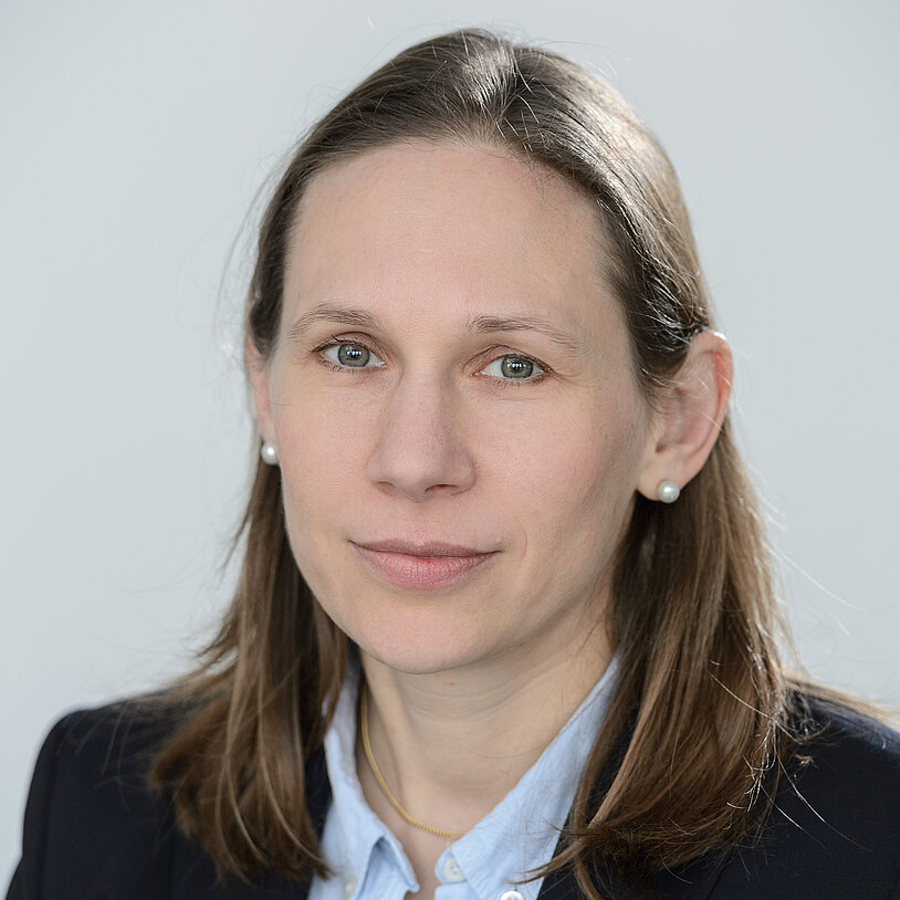 Portrait von Dr. Alma  Zernecke-Madsen